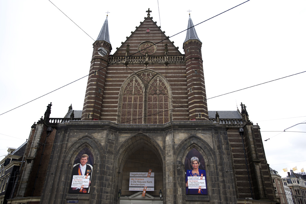 140620 De Nieuwe Kerk in Amsterdam opens impressive installation Back in Time. History and Royalty